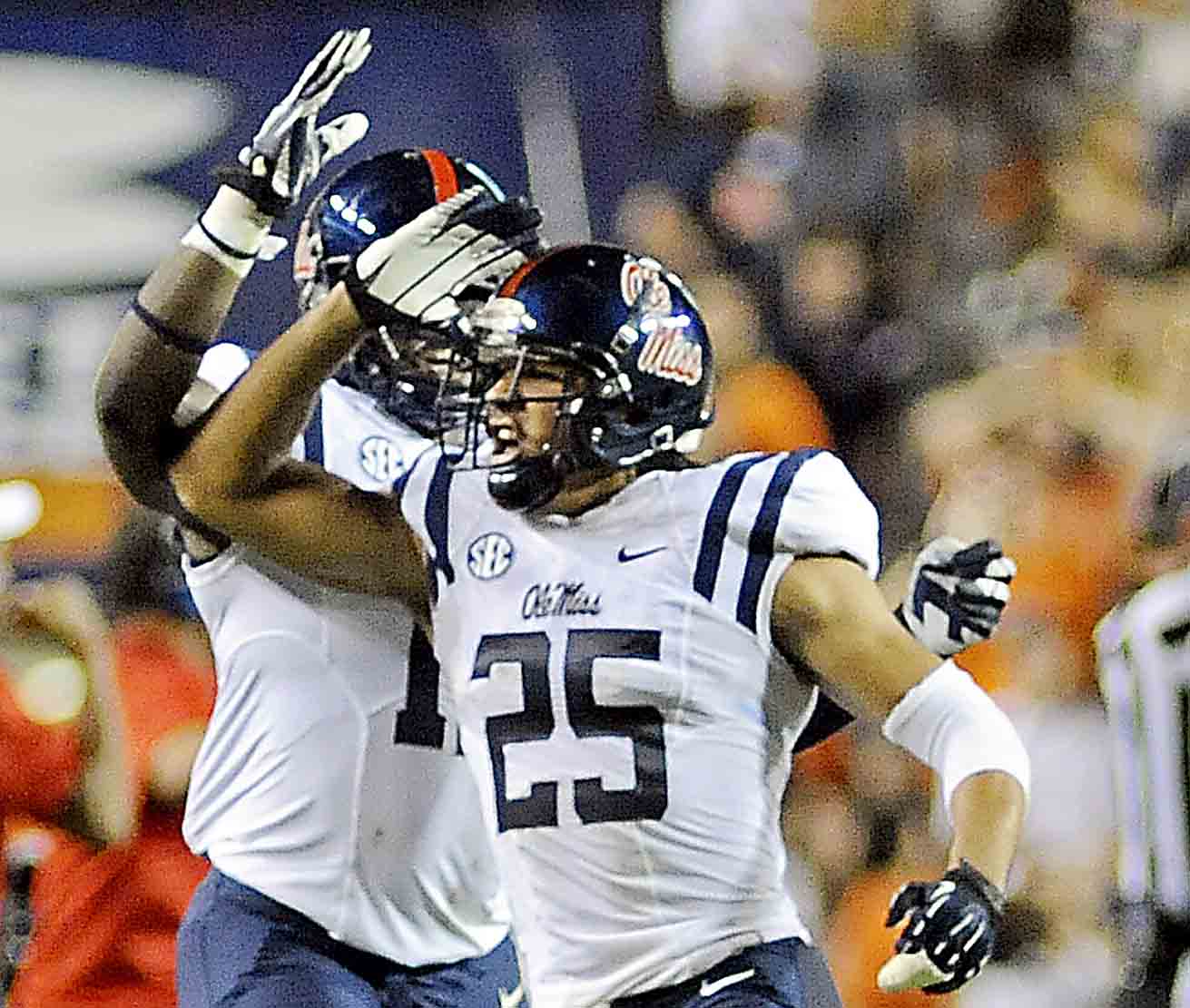 Prewitt increasing level of play for Rebel defense