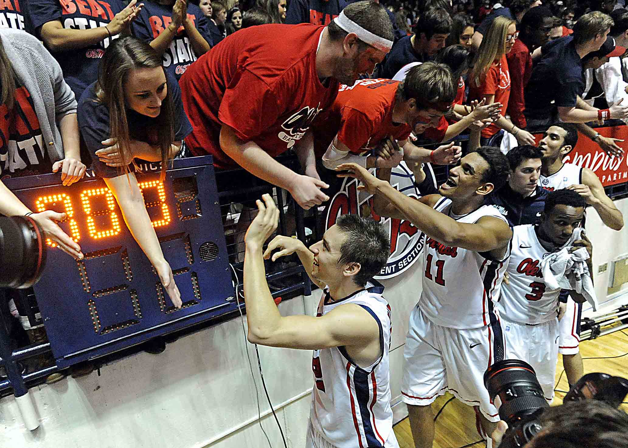 Rebel Hoops hosts No. 2 Florida Gators