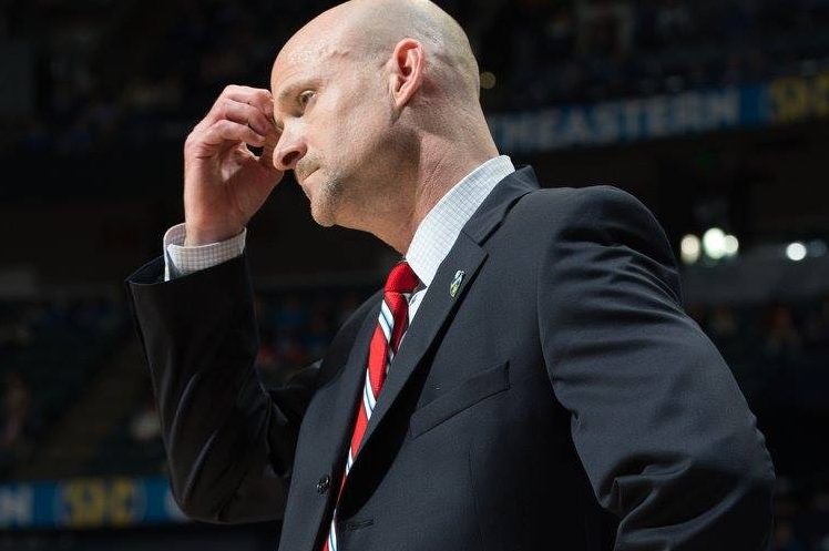 Kentucky blows by Ole Miss 99-76