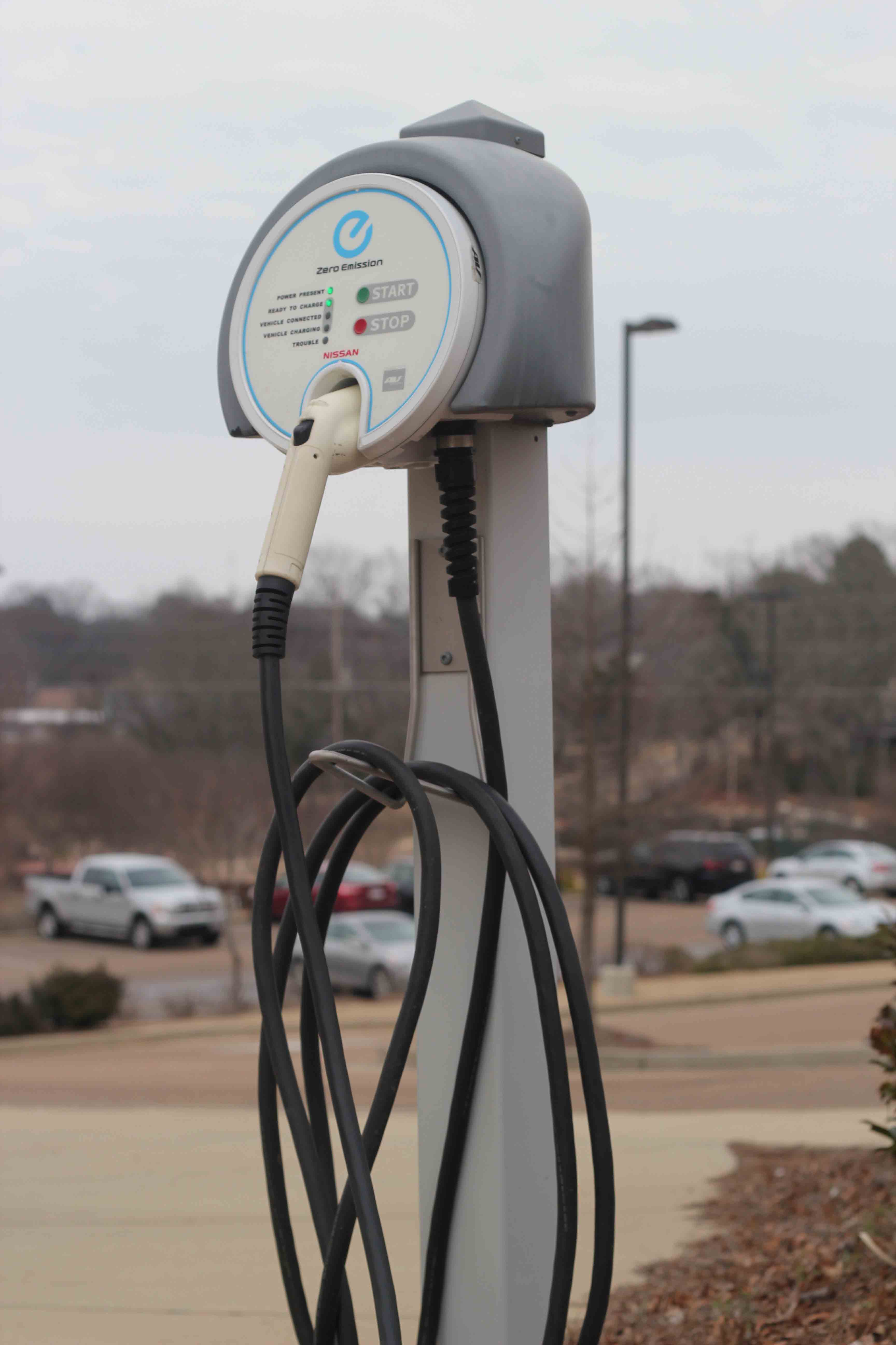 Electric cars slowly emerging throughout Mississippi