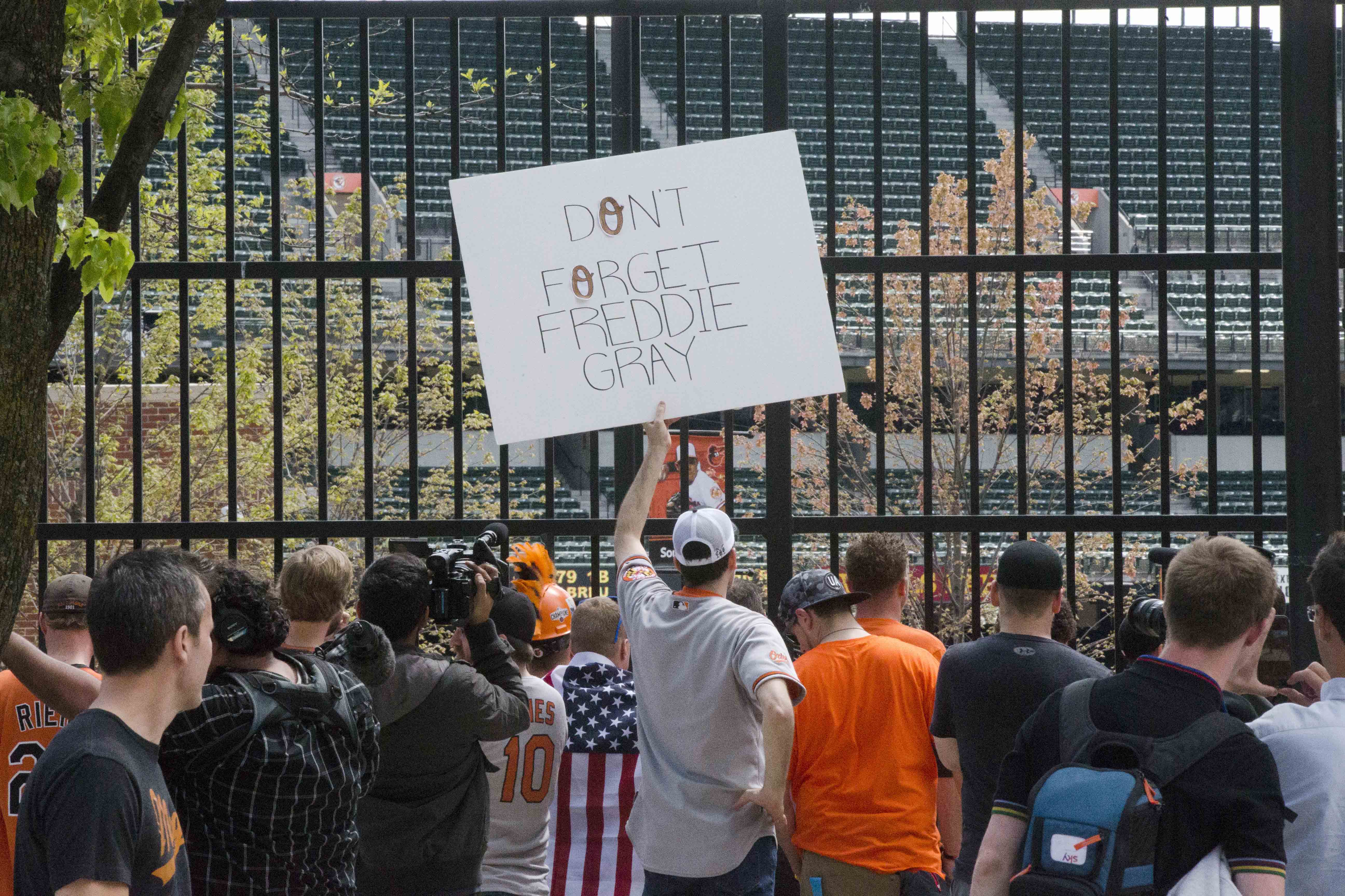 Baltimore: Is it right to play for an empty stadium?