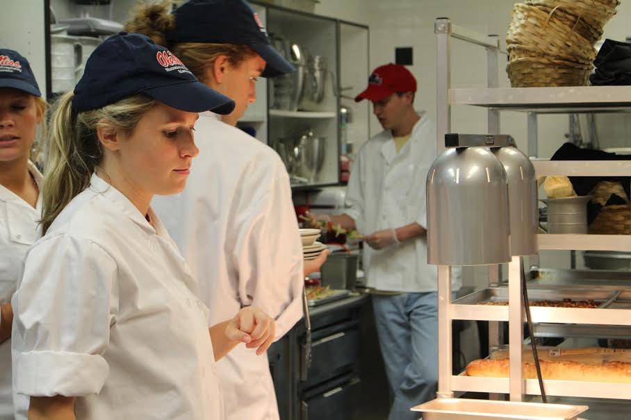 Lenoir Dining reopens for summer sessions Lenoir Dining reopens for summer sessions