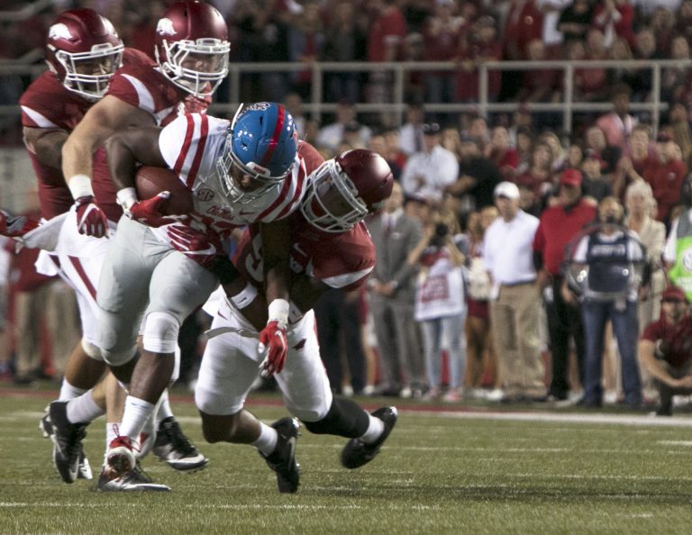 Ole Miss offense slumps against Razorback defense