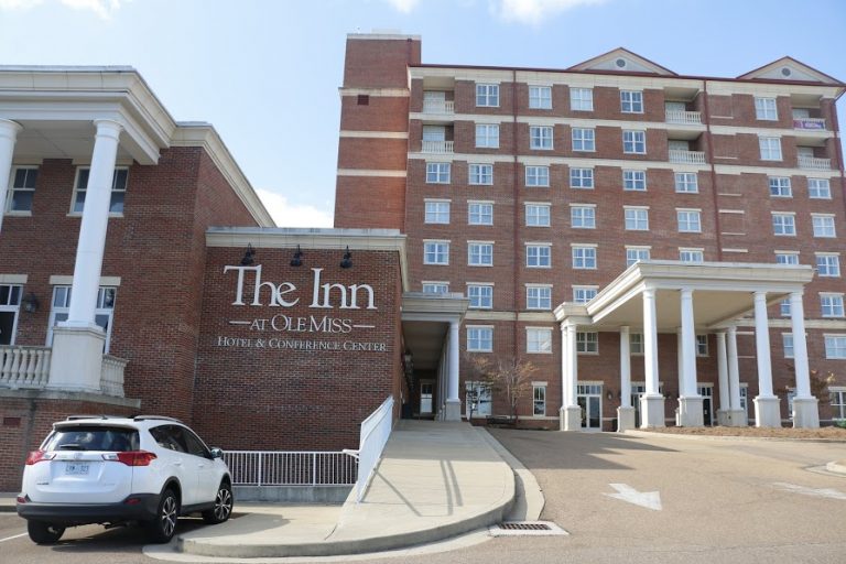 UPD responds to strong armed robbery near The Inn