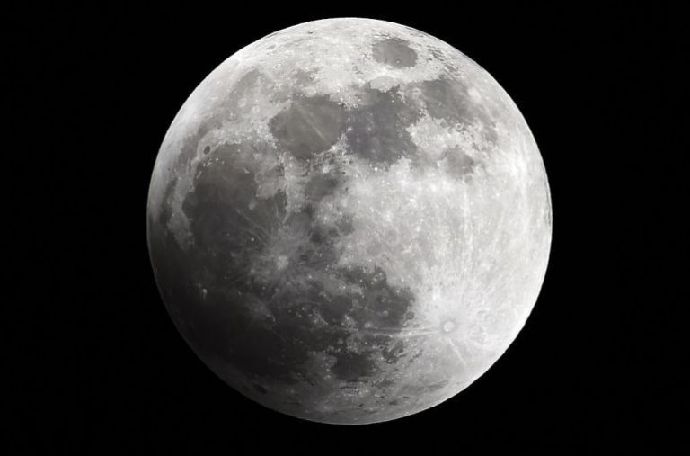 Big Moon over Oxford: Students prepare to watch super close ‘supermoon’