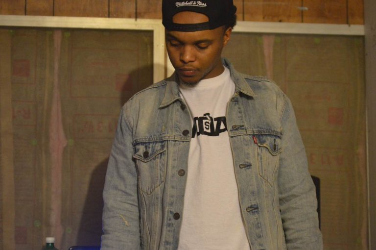 Issa Lit Thursday brings local music to Proud Larry’s