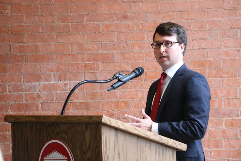 Honors College renovation complete, celebrates 20 years