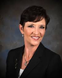 Institutions of Higher Learning board member Christy Pickering visits Ole Miss to promote relationship violence awareness