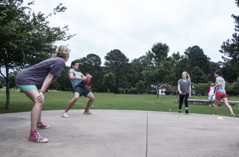 Ole Miss alumni create kickball community