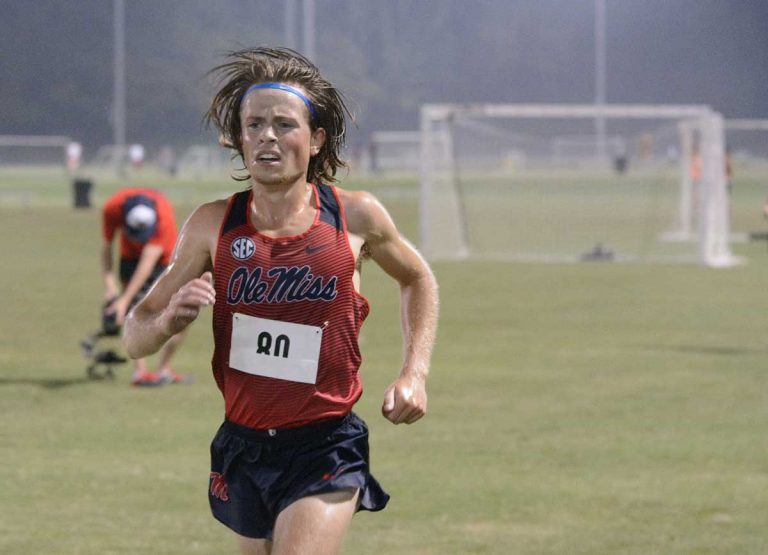 Cross country sweeps Rebel Invite in definitive fashion