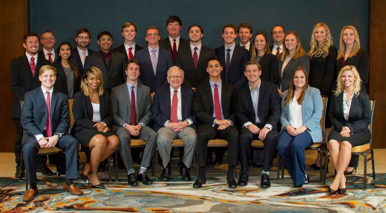 Ole Miss business students participate in Warren Buffett conference
