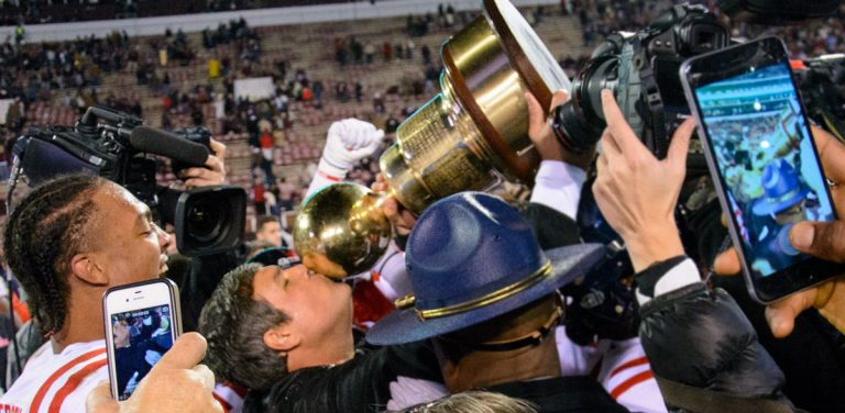 Ole Miss Rebels upset Mississippi State Bulldogs in 90th Egg Bowl