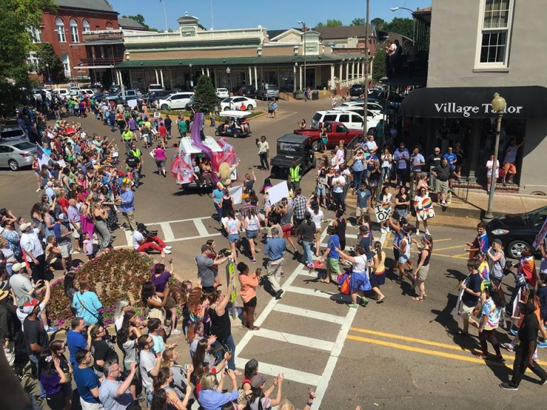Oxford community celebrates third annual LOU Pride Weekend