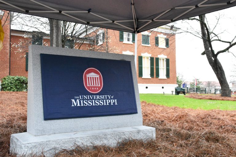 University installs contextualization plaques ahead of unveiling ceremony
