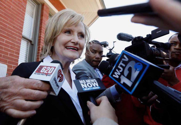 US Sen. Hyde-Smith praises supporter with “public hanging” remark