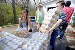 4.3.Features-FoodPantry.graning.02.web_