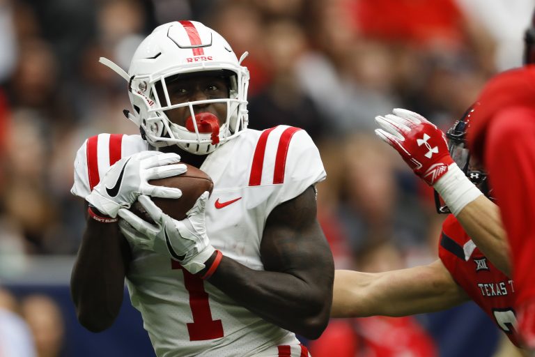 Column: Predicting Ole Miss’ uniform combinations