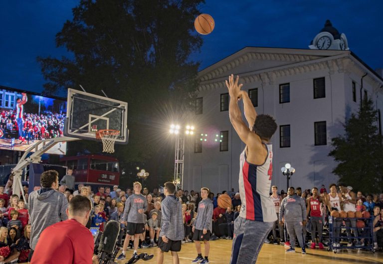 GALLERY: Ole Miss hosts Square Jam after two-year break