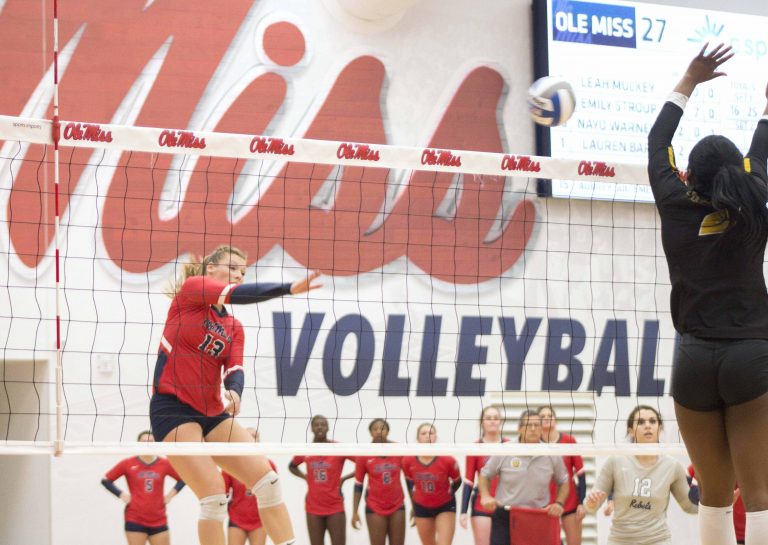 Ole Miss splits matches with Auburn and Alabama