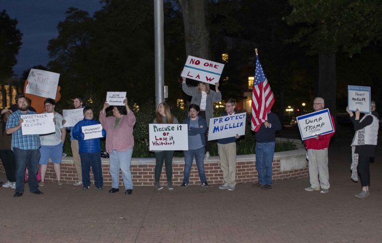 On-campus protest defends Mueller investigation