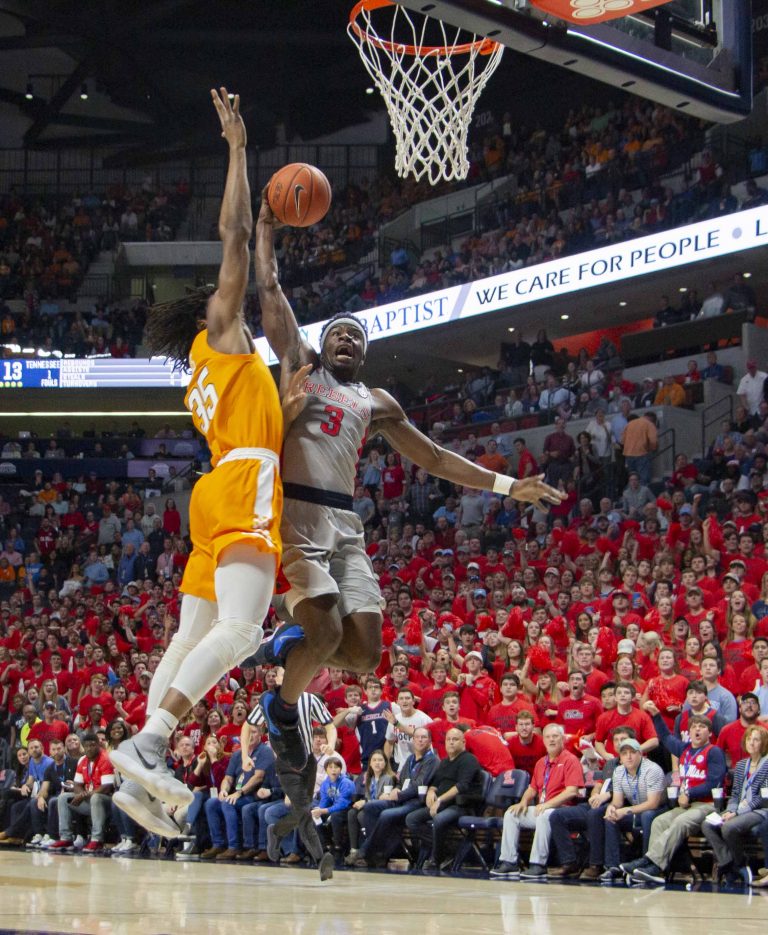 The 1-3-1: Kermit Davis should have been named Coach of the Year finalist