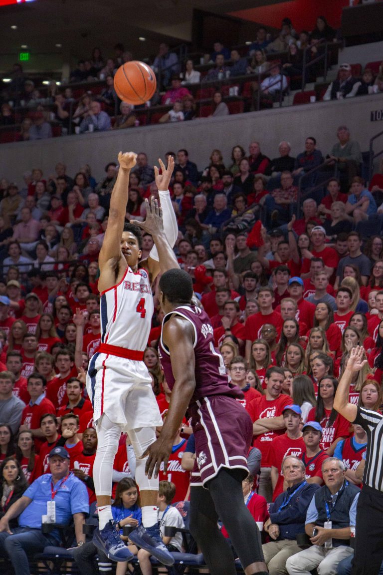 Ole Miss topples Auburn, sweeps Tigers in regular season