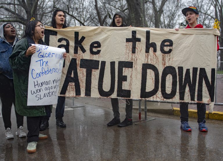 Gallery: Scenes from ‘Students Over Statues’ march