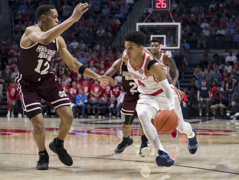 Rebels stumble down stretch, fall to Gamecocks 79-64