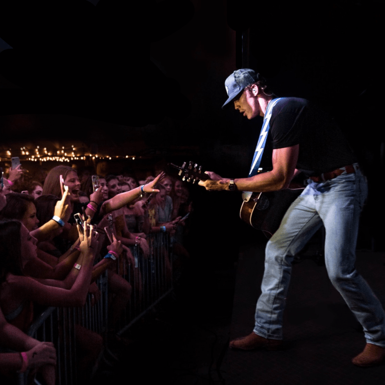Singer-songwriter Parker McCollum brings country twang to Proud Larry’s